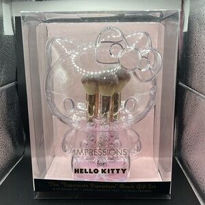 Hello Kitty Clear The Supercute Signature 6 Piece Brush Gift Set